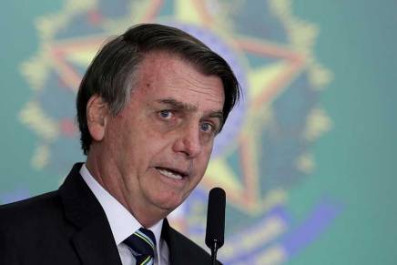 Jair Bolsonaro mette a repentaglio la salute dei&nbsp;brasiliani