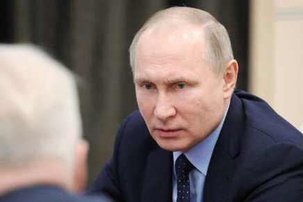 Russia: Vladimir Putin nel peggior momento della sua carriera&nbsp;politica