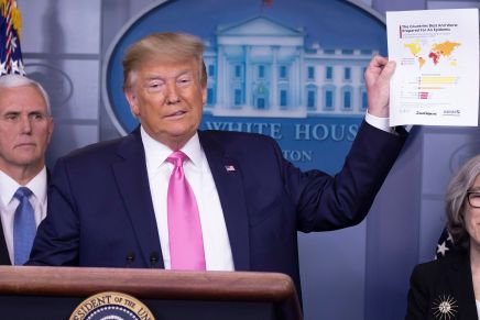 Trump e il coronavirus: qualche luce, ma molte&nbsp;falsità