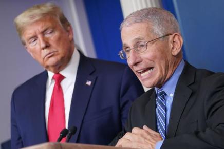 USA: Fauci tesoro nazionale e i deboli attacchi di Trump USA: Fauci tesoro nazionale e i deboli attacchi di Trump