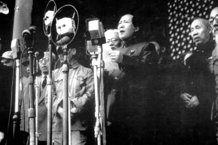 Mao Zedong: “Proclamazione del governo popolare centrale della Repubblica Popolare Cinese” (1° ottobre&nbsp;1949)
