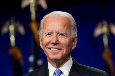 Trump presidente uscente e i colpi alla democrazia: il duro compito del neoeletto Biden Trump presidente uscente e i colpi alla democrazia: il duro compito del neoeletto Biden