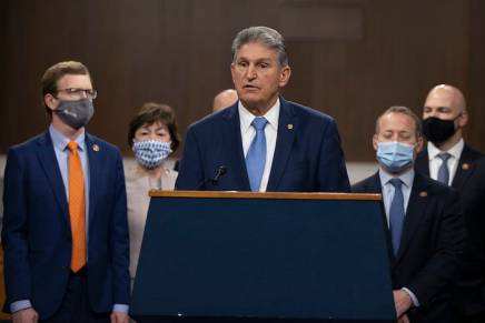 Il conservatore Manchin: ponte di Biden al Senato coi&nbsp;repubblicani?