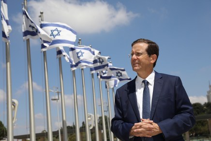Israele: Isaac Herzog nuovo presidente, tutto pronto per il governo&nbsp;Lapid-Bennett