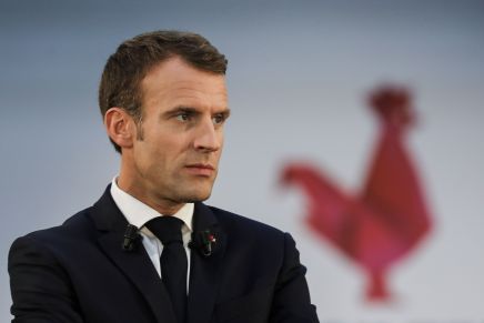 Francia: Macron si salva, ma sarà ostaggio delle&nbsp;destre