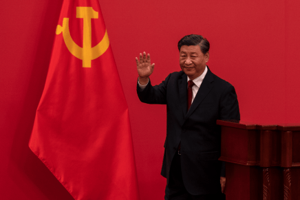 Xi Jinping: “Tenere alta la grande bandiera del Socialismo con caratteristiche cinesi e unirsi per costruire un Paese socialista moderno sotto tutti gli&nbsp;aspetti”