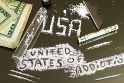 La crisi della droga negli USA: dall’avidità di Big Pharma al fallimento del governo La crisi della droga negli USA: dall’avidità di Big Pharma al fallimento del governo