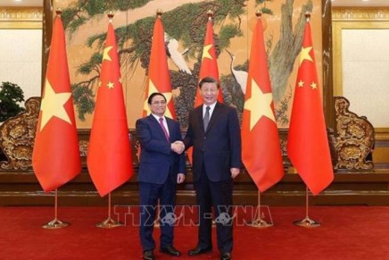 Il primo ministro vietnamita visita la Cina e partecipa al&nbsp;WEF