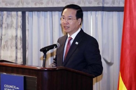 Il presidente Thưởng spiega la politica vietnamita agli&nbsp;occidentali