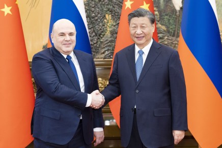 Il Primo Ministro russo Mišustin visita la Cina e incontra Xi&nbsp;Jinping