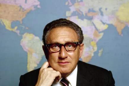 Kissinger per il trionfo dell’American way of life, in ogni ambito e ad ogni&nbsp;costo