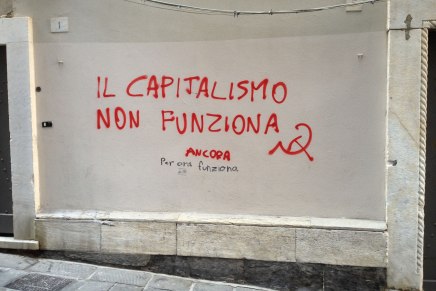 Il capitalismo non funziona: la subalternità delle classi subalterne alla narrazione&nbsp;capitalistica