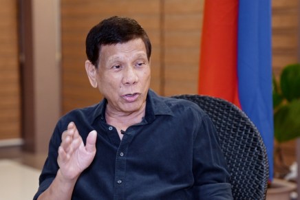 Duterte mette in guardia le Filippine: “Gli Stati Uniti ci spingono al conflitto con la&nbsp;Cina”