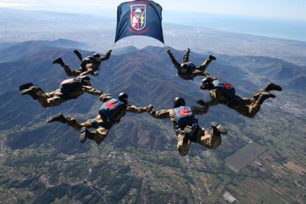 La base del Tuscania? Basterebbe non farla La base del Tuscania? Basterebbe non farla