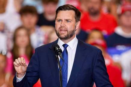 Le strade diverse di Vance e Pence sulla sconfitta di Trump nel 2020: ombre sul&nbsp;2024?