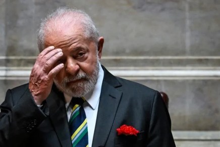 Brasile: il governo di Lula in difficoltà sia sul fronte internazionale che su quello&nbsp;interno