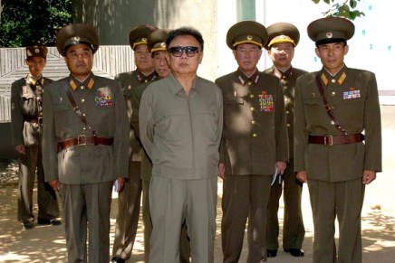 Appellativi colmi di ammirazione per il Generale Kim Jong&nbsp;Il