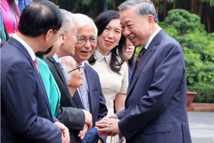 Tô Lâm: “Il Paese del Việt Nam è uno, la nazione vietnamita è una” Tô Lâm: “Il Paese del Việt Nam è uno, la nazione vietnamita è una”