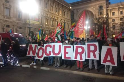 Autodissoluzione del pacifismo italiano? Il Giano bifronte del Pd e del movimento contro la&nbsp;guerra