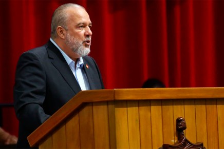 Cuba: Marrero Cruz presenta il nuovo programma governativo per correggere le distorsioni e rilanciare&nbsp;l’economia