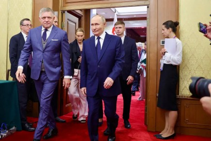 Robert Fico: “grande errore” che i capi di Stato dell’UE siano stati assenti dalle celebrazioni del V-Day in&nbsp;Cina