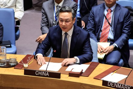 L’inviato cinese denuncia quattro “gravi violazioni” USA all’ONU e chiede il rilascio immediato di Maduro e di sua&nbsp;moglie