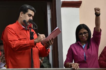 Il presidente Maduro dal suo sequestro: confidiamo in Delcy&nbsp;Rodríguez