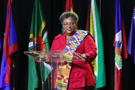 Barbados, plebiscito per Mottley a favore di una linea antimperialista per la pace Barbados, plebiscito per Mottley a favore di una linea antimperialista per la pace