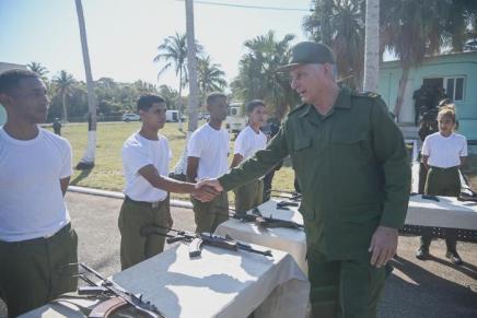 L’onore, il dovere e il diritto di difendere Cuba L’onore, il dovere e il diritto di difendere Cuba