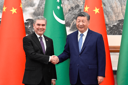 Cina: Xi Jinping chiede di rafforzare la cooperazione con il Turkmenistan Cina: Xi Jinping chiede di rafforzare la cooperazione con il Turkmenistan