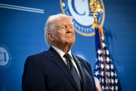 I democratici usano il filibuster per bloccare il SAVE Act di Trump I democratici usano il filibuster per bloccare il SAVE Act di Trump