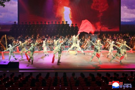 La RPDC celebra l’anniversario della fondazione dell’Esercito Rivoluzionario Popolare&nbsp;Coreano