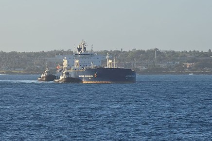 Cuba: una petroliera russa con 100.000 tonnellate di greggio è arrivata al porto di&nbsp;Matanzas