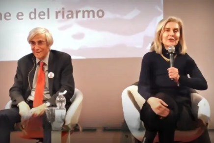 Comunicato di Elena Basile e Angelo d’Orsi sulla difesa della libertà di espressione contro censura, diffamazione e narrazione univoca della&nbsp;guerra