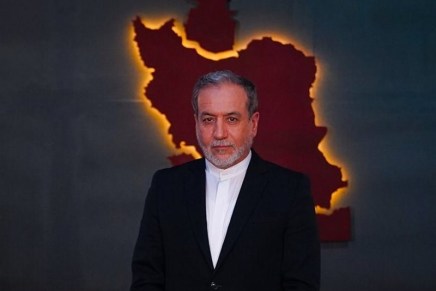Iran: Araghchi condanna il “Project Freedom” di Trump come ricetta per lo stallo a&nbsp;Hormuz