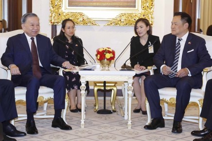 Vietnam e Thailandia promettono una partnership più profonda nel 50° anniversario delle relazioni&nbsp;bilaterali