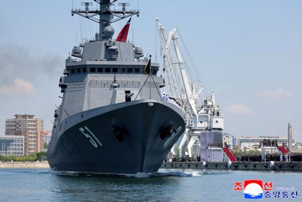 La RPDC mette in servizio il cacciatorpediniere multi-missione Choe&nbsp;Hyon