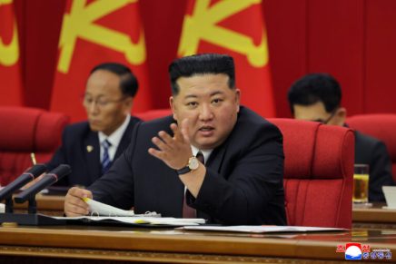 Il IX Comitato Centrale del Partito del Lavoro di Corea traccia le priorità per sviluppo economico, difesa e rafforzamento dello&nbsp;Stato