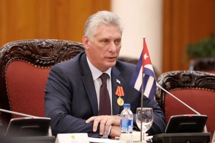 Cuba: Díaz-Canel spiega le priorità delineate per superare le difficoltà del momento&nbsp;attuale