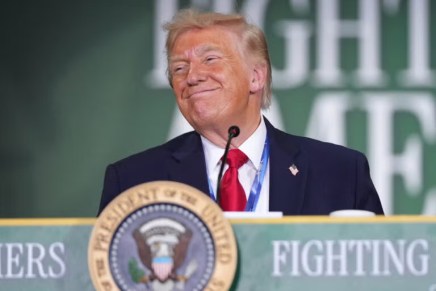 Trump perde il controllo? I senatori YOLO complicano la sua agenda politica Trump perde il controllo? I senatori YOLO complicano la sua agenda politica