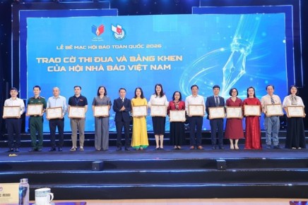 Vietnam: il Festival Nazionale della Stampa sottolinea il ruolo del giornalismo come punto di riferimento affidabile dell’opinione pubblica Vietnam: il Festival Nazionale della Stampa sottolinea il ruolo del giornalismo come punto di riferimento affidabile dell’opinione pubblica