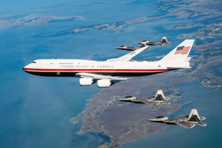Mandati di comparizione ai cronisti del New York Times: il caso Air Force One riaccende il conflitto con la Casa Bianca Mandati di comparizione ai cronisti del New York Times: il caso Air Force One riaccende il conflitto con la Casa Bianca