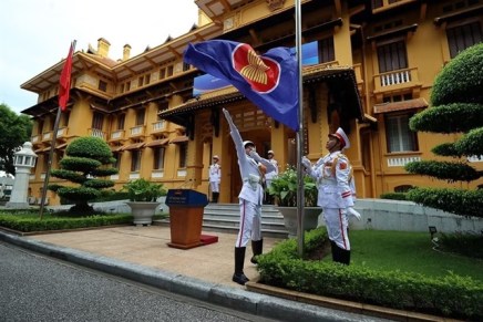 Il Vietnam continuerà a contribuire attivamente alla costruzione del futuro dell’ASEAN Il Vietnam continuerà a contribuire attivamente alla costruzione del futuro dell’ASEAN