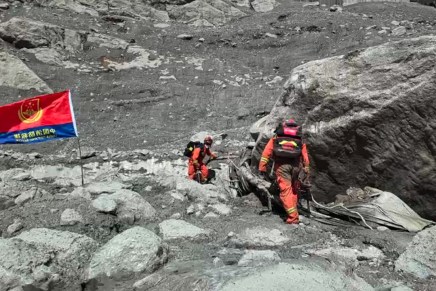 Xi Jinping presiede una riunione della dirigenza del PCC sulle operazioni di soccorso nella regione dello&nbsp;Xizang