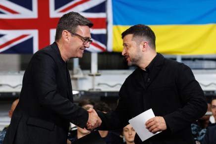 Burnham dopo Starmer: riforme sociali interne e continuità atlantica nel nuovo Labour Burnham dopo Starmer: riforme sociali interne e continuità atlantica nel nuovo Labour