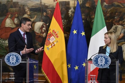 Ceuta come pretesto: Meloni attacca Sánchez mentre la sua politica migratoria mostra tutti i suoi limiti Ceuta come pretesto: Meloni attacca Sánchez mentre la sua politica migratoria mostra tutti i suoi limiti