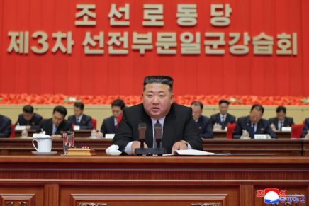 Kim Jong Un chiude il III Seminario sull’informazione del Partito: «Rafforzare la forza dell’ideologia nella nuova&nbsp;era»