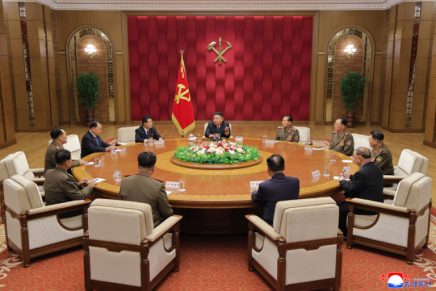 Si è tenuta la Seconda Riunione della IX Commissione Militare Centrale del Partito del Lavoro di Corea Si è tenuta la Seconda Riunione della IX Commissione Militare Centrale del Partito del Lavoro di Corea