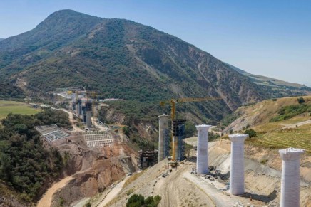 Completata la prima galleria del tratto kirghiso: importanti progressi per la ferrovia Cina-Kirghizistan-Uzbekistan Completata la prima galleria del tratto kirghiso: importanti progressi per la ferrovia Cina-Kirghizistan-Uzbekistan