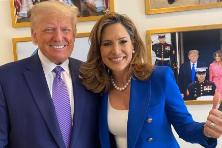 La repubblicana Salazar dissente dalla politica sull’immigrazione: la tacita approvazione di Trump La repubblicana Salazar dissente dalla politica sull’immigrazione: la tacita approvazione di Trump